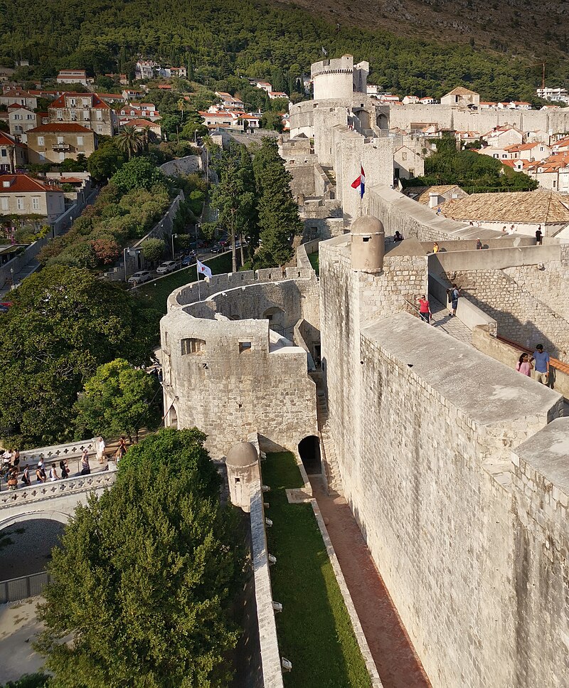Dubrovnik Surları: Tarihle Çevrili Şehir

