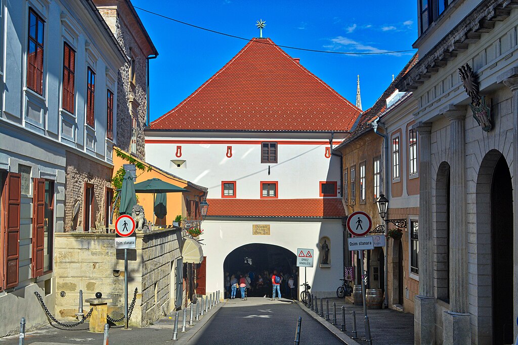 Stone Gate – Zagreb’in Koruyucu Kapısı ve Kutsal Mekânı